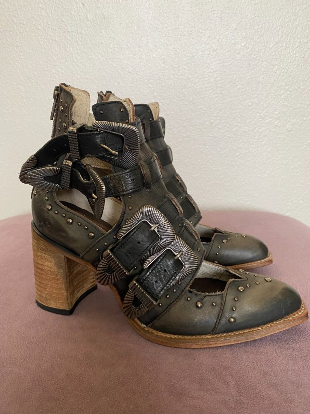 Freebird Judge Black (Gray) Distressed Ankle Bootie - Size 9 (Runs small) - Picture 2 of 9